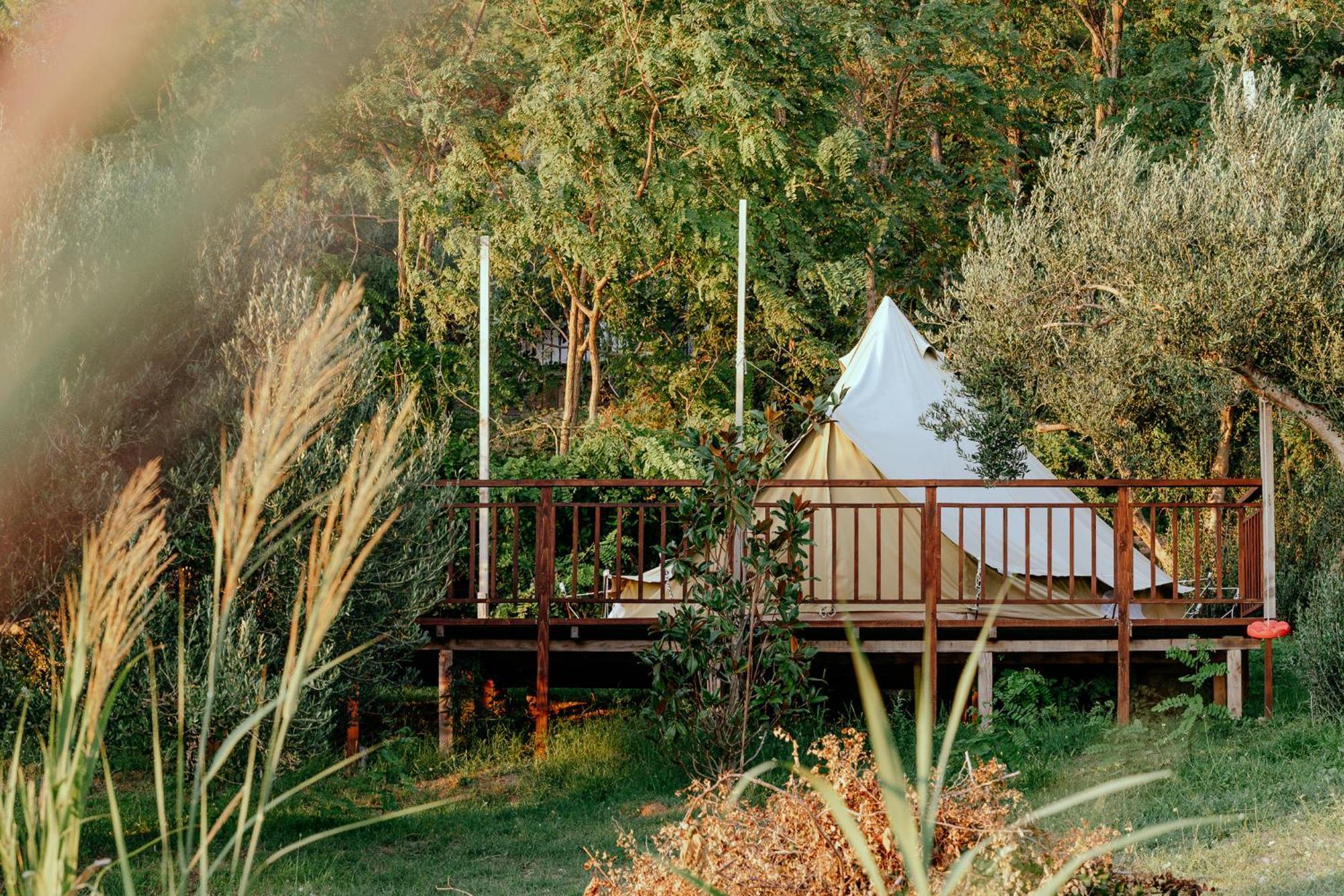 Glamping Bell Tent Robinson Campo de lujo