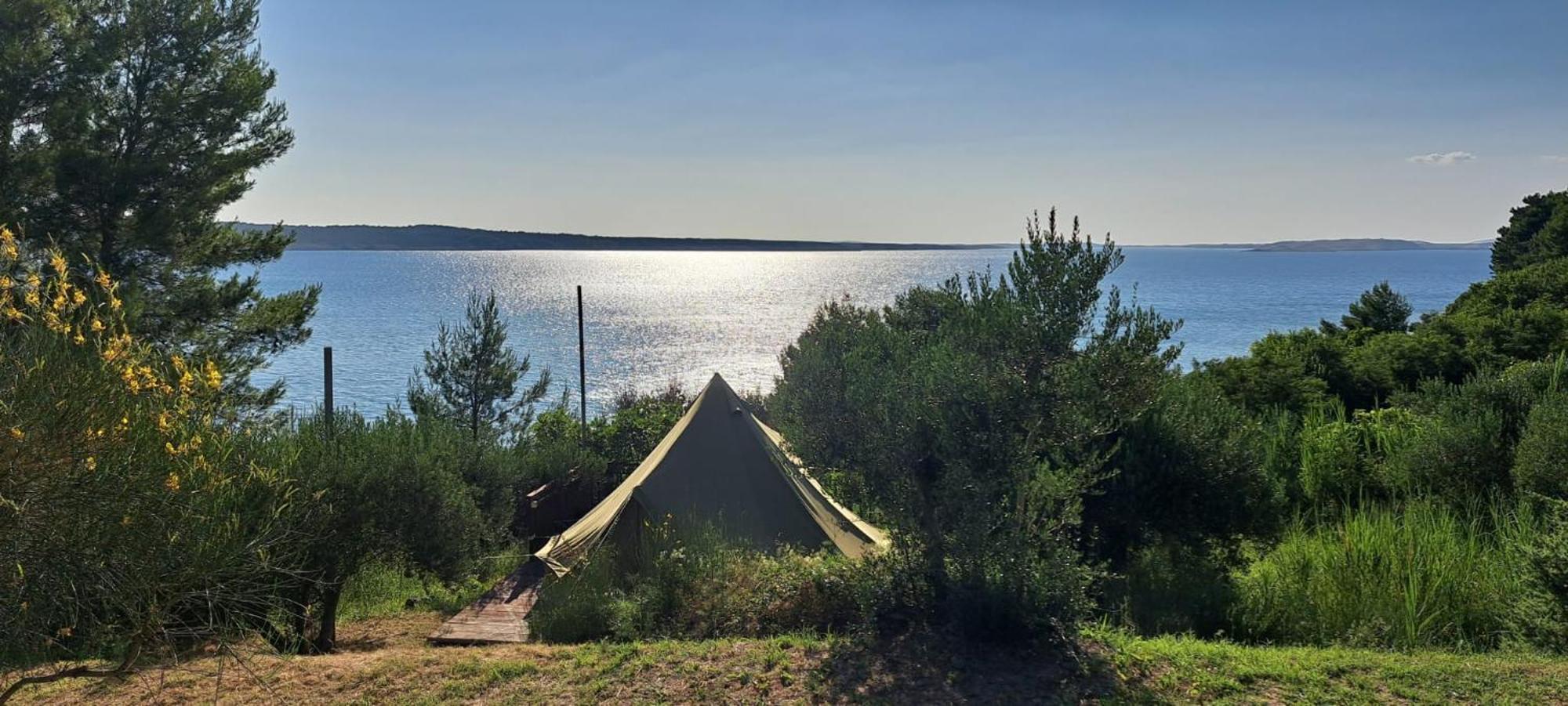 Glamping Bell Tent Robinson * Ljubač